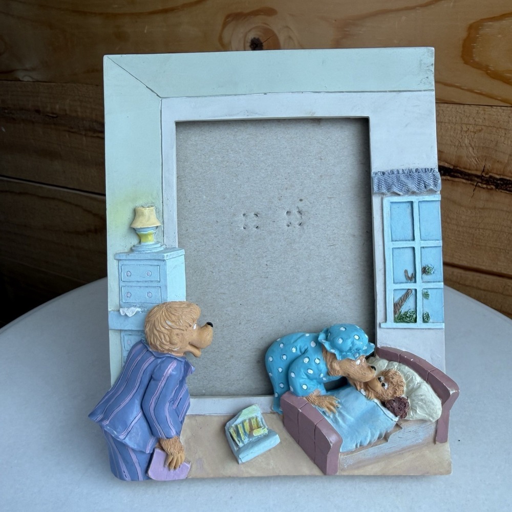 Berenstain Bears Family Photo Frame 3 -1/2 x 5 inch photo Free Standing No Glass